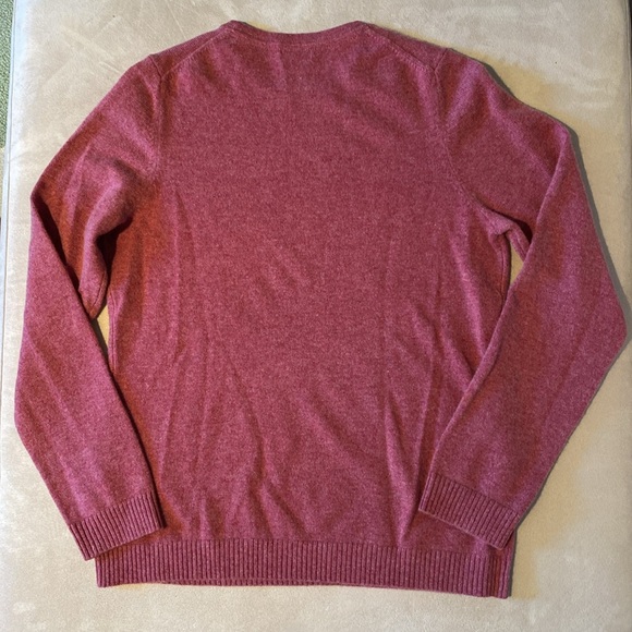 L. L. Bean Cashmere Crewneck Sweate - Picture 2 of 4